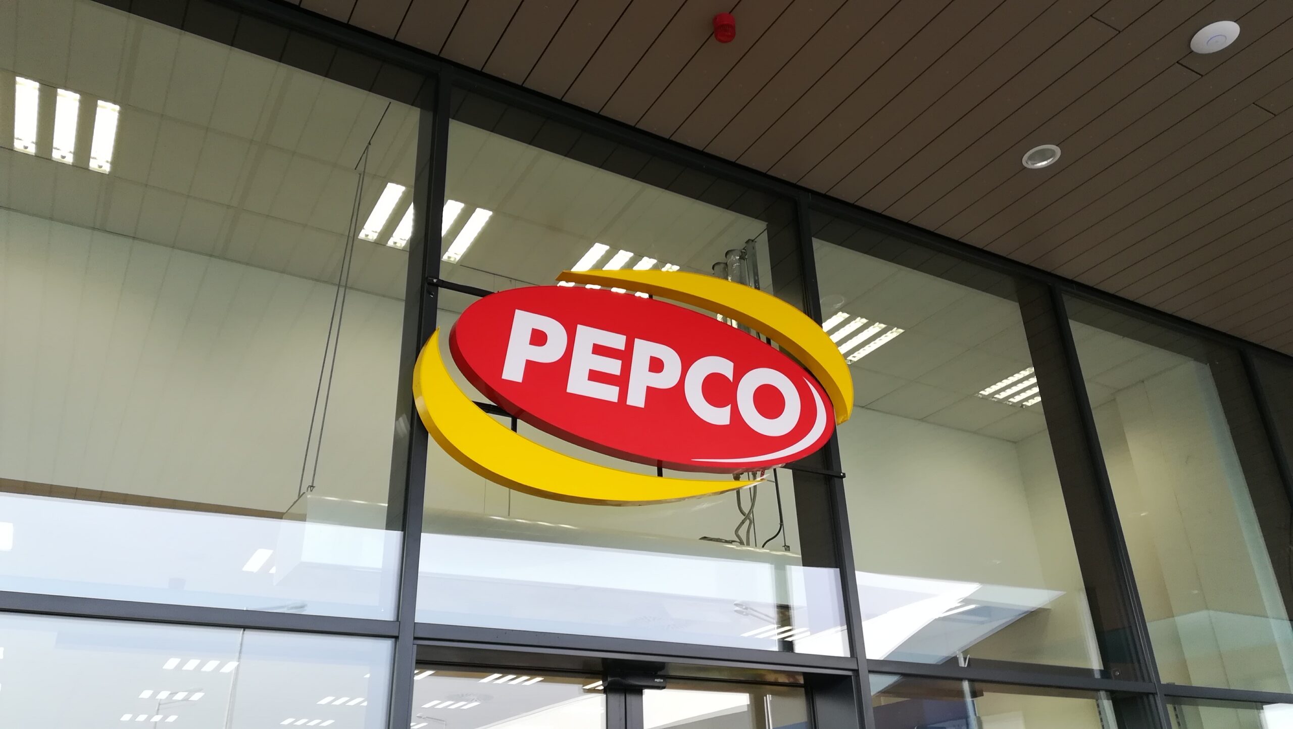 3D advertising on a substructure - PEPCO shop