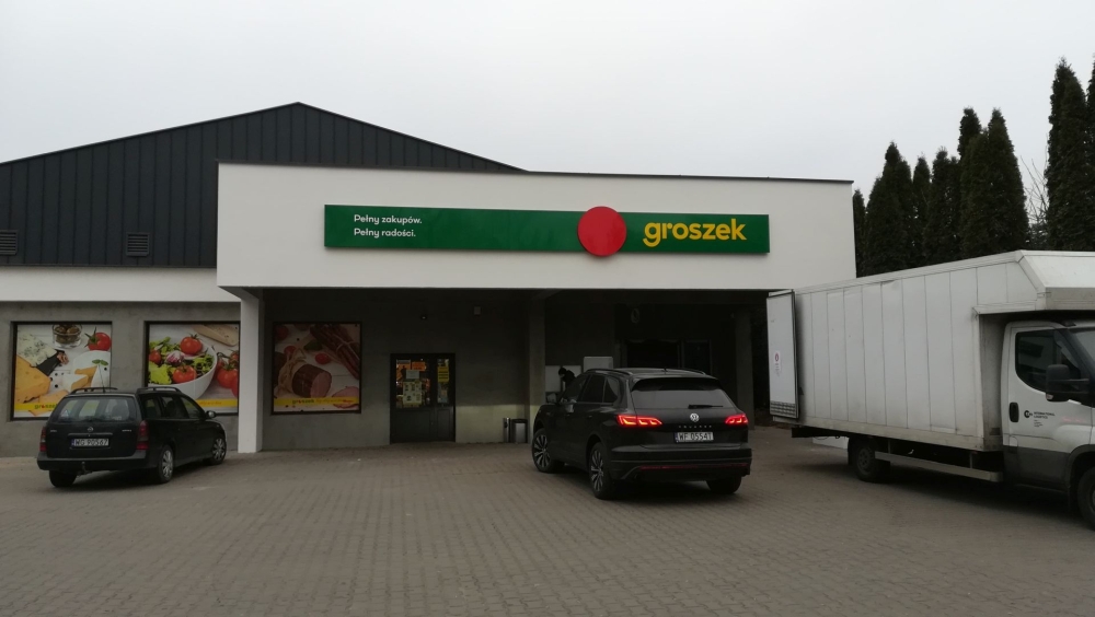Groszek grocery shop - illuminated coffer